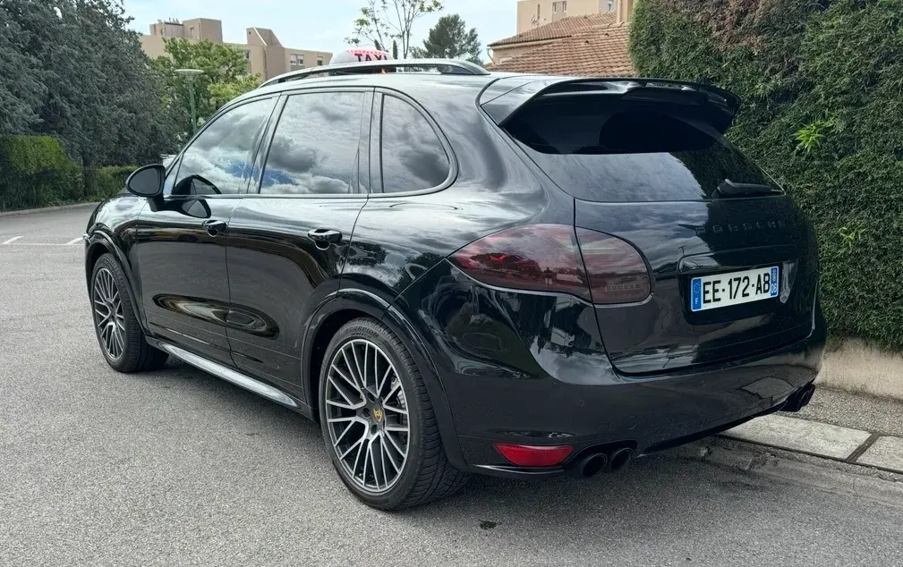 Vitres arrière teintées pour plus de confort thermique à Saint-Raphaël